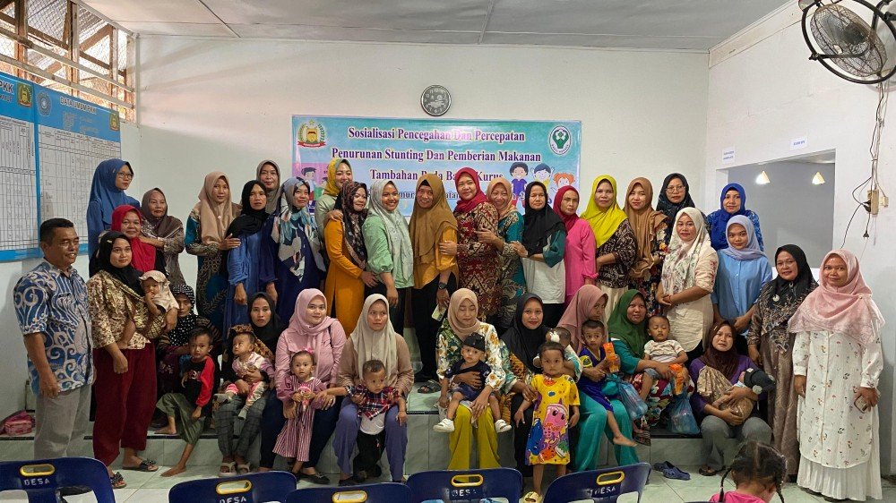 Penyaluran PMT (Pemberian Makan Tambahan)